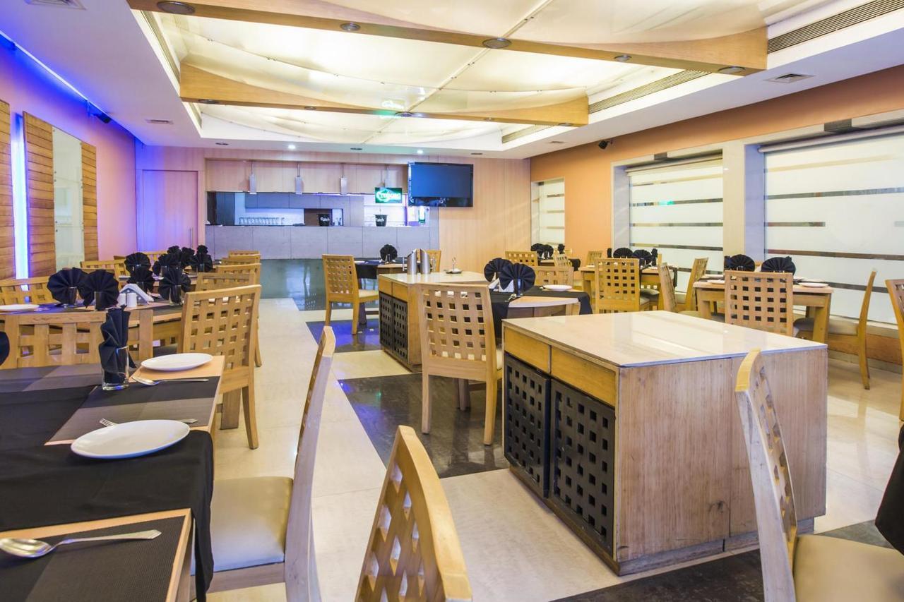 Sukh Hotel Mumbai Exterior photo