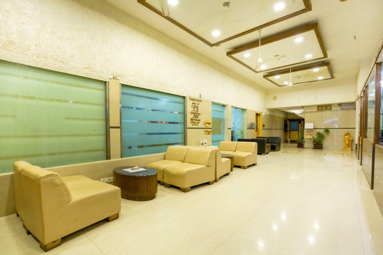 Sukh Hotel Mumbai Exterior photo